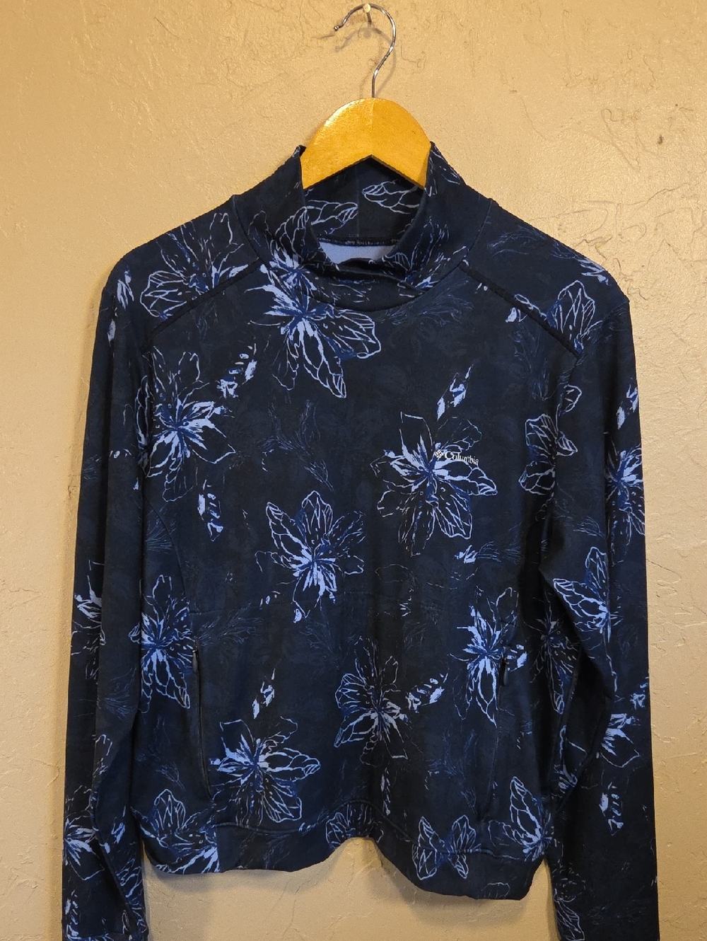 Columbia Women's Weekend Adventure Navy Pulllover Size XL